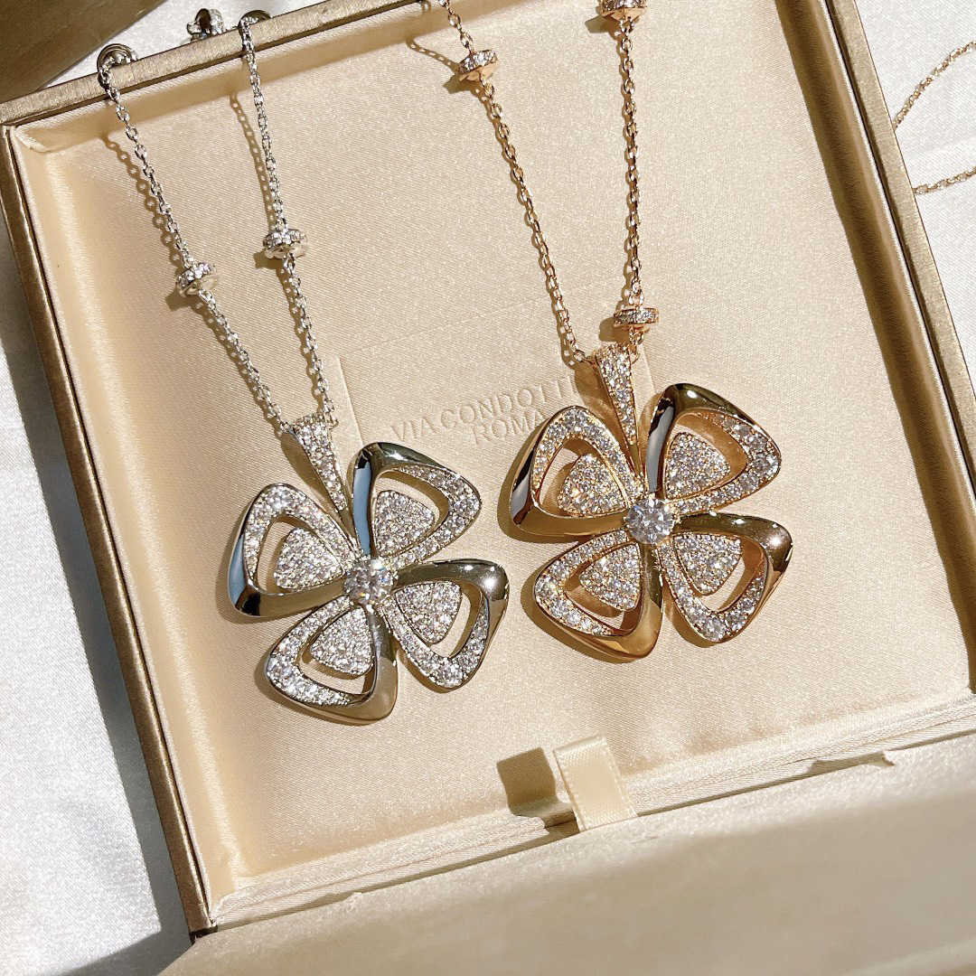 

S925 Sterling Silver Fiorever series Necklace earrings set Micro-studded Pendant European and American Style Rotating Windmill Clavicle