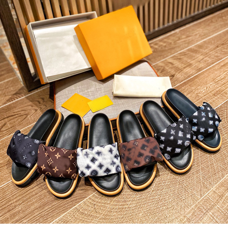 

High quality womens sandals summer designer beach slippers fashion leather indoor and outdoor wear letters high-grade medium heel slippers thick bottom large 35-46, Extra shoebox