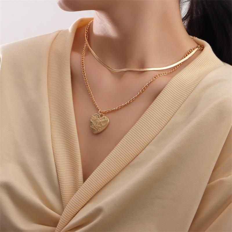 

Pendant Necklaces Exquisite Heart-shaped Necklace Fashion Simple Personality Double Layered Women's Jewelry Gift, Silver