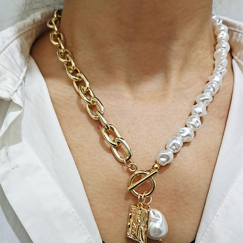 

KMVEXO Vintage Baroque Irregular Pearl Lock Chains Necklace 2020 Geometric Aangel Pendant Love Necklaces for Women Punk Jewelry