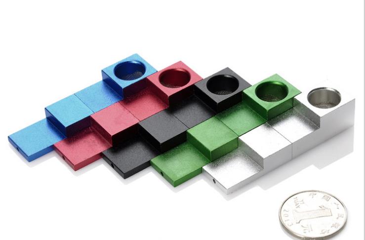 

European Hot Metal Folding Type Pipe Type Yanju Whistle Magnet