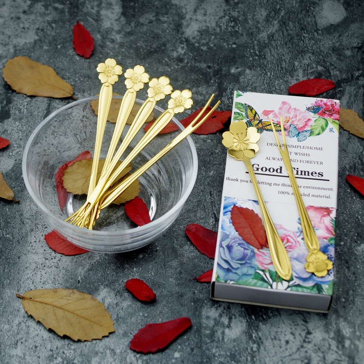 

wedding return gifts Happily Ever After Bride & Groom favors gold sliver Sakura spoon fruit fork set 50set lot wholesales, Sakura design