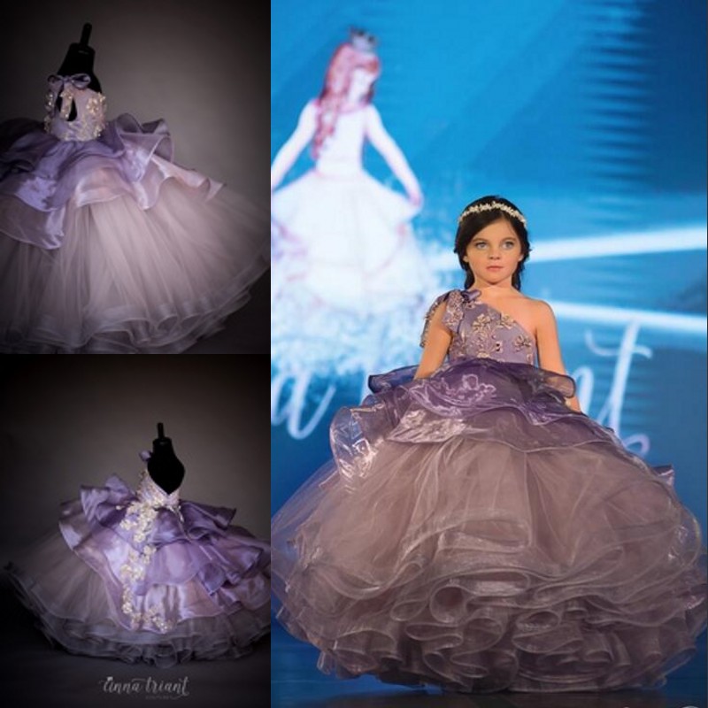 

Luxury One-Shoulder Girls Pageant Dress Pearls Bow Tutu Layered Flower Girls Dress Elegant Kids Birthday Dresses Formal Wear For Wedding, Lanvender