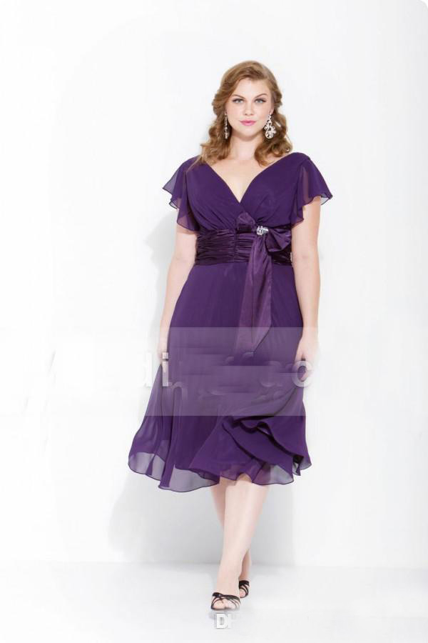 

Purple Chiffon Tea Length Mother of Bride Dresses V-neck Sash Short Moms Formal Party Plus Size Gown