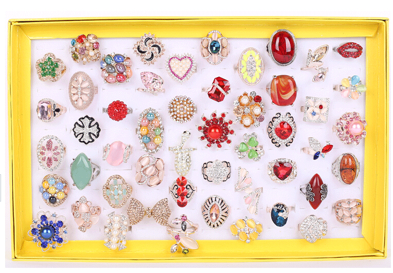 

2015 Hot sales fashion woman/girl jewelry pearl crystal opals turquoise Super luxury Exaggerated atmospheric ring Mixed style 50PCS/lot