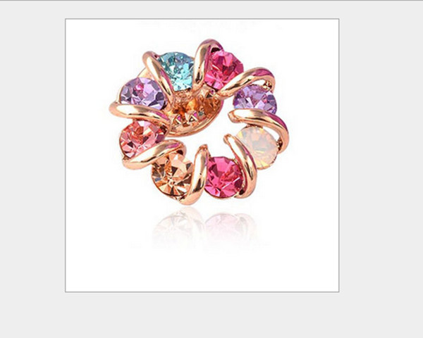 

Romantic garland Brooch Gold Plated Jewelry For Women Emeral Crystal Pin Brooches Fashion Scarf Bijoux Accessories