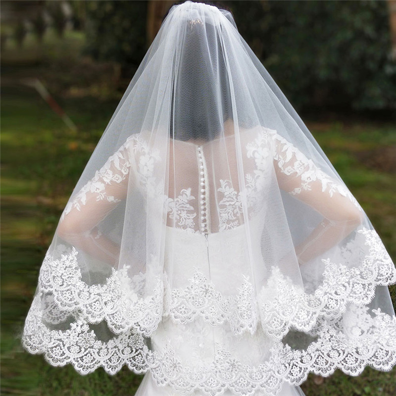 

2 Tiers Short Wedding Veils with Sparkle Sequins Lace Edge Cover Face Bridal Veil with Comb Wedding Accessories NV7115, White