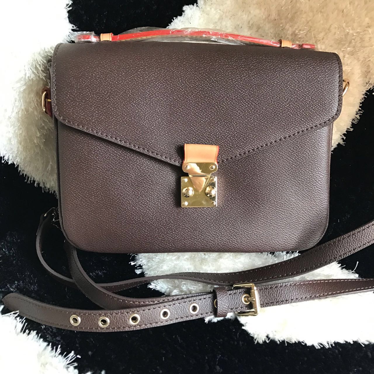 

2019 Wholesale orignal real genuine leather lady messenger bag fashion satchel shoulder bag handbag presbyopic package mobile phone purse, Brown flower