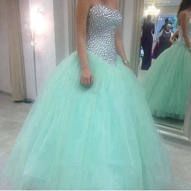 

Sparkling Crystal Mint Green Quinceanera Dresses 2015 Real Images Sweetheart Ball Gowns Sweet 16 Dress Tulle Corset Prom Pageant Gowns, Champagne