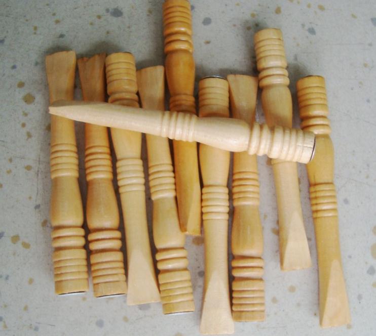 

free shipping Wholesale ----- 2015 new 10cm wooden cigarette holder, pipe filter environmental health, natural wood color, random delivery