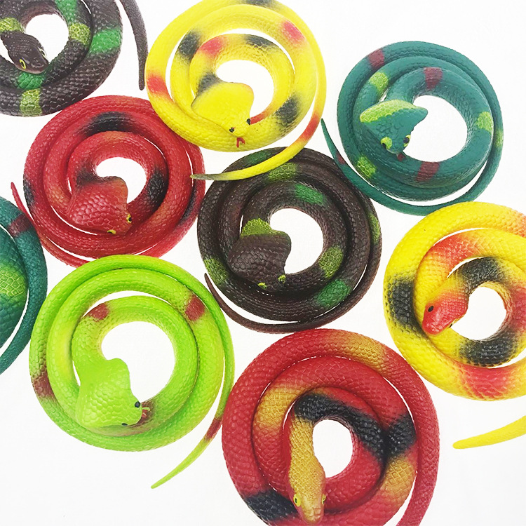 

65cm Novelty Halloween Gift Tricky Funny Spoof Toys Simulation Soft Scary Fake Snake Horror Toy For Party Event
