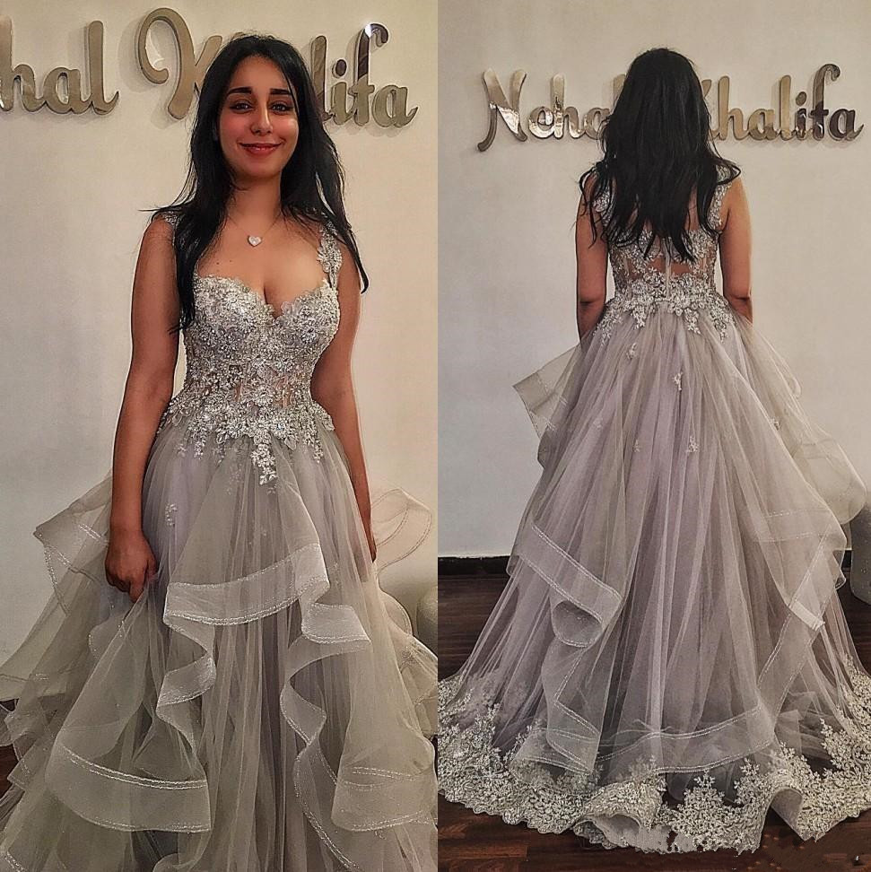 

Stunning Light Grey Prom Dresses Sweetheart Lace Appliques Beaded Evening Gowns 2020 Tiered Sweep Train Special Occasion Dress, Gray