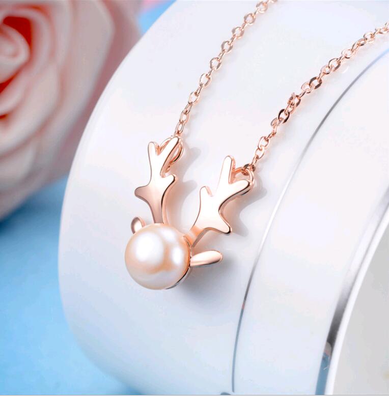 

Natural Fresh Water Pearl Necklaces Simple Deer Antler Sautoir Pearl Pendant Necklace Christmas Gift for Women Jewelry Accessories