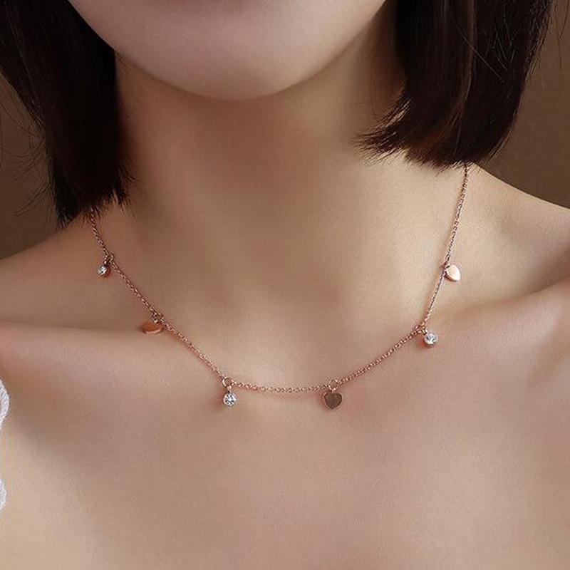 

Chokers Gold Color Heart Necklace Bling Zircon Women Stainless Steel Clavicle Chain Elegant Charm Wedding Pendant Jewelry Gift