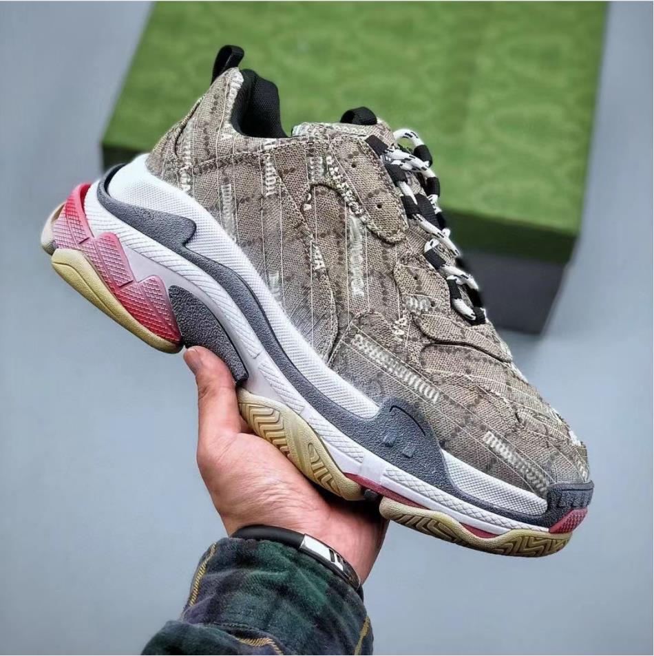 

2022 desigers Mens sports shoes The Hacker Project Triple-s men women shoess Beige ebony gold multi color mens platform Mesh leather Luxury trainers casual sneaker 05