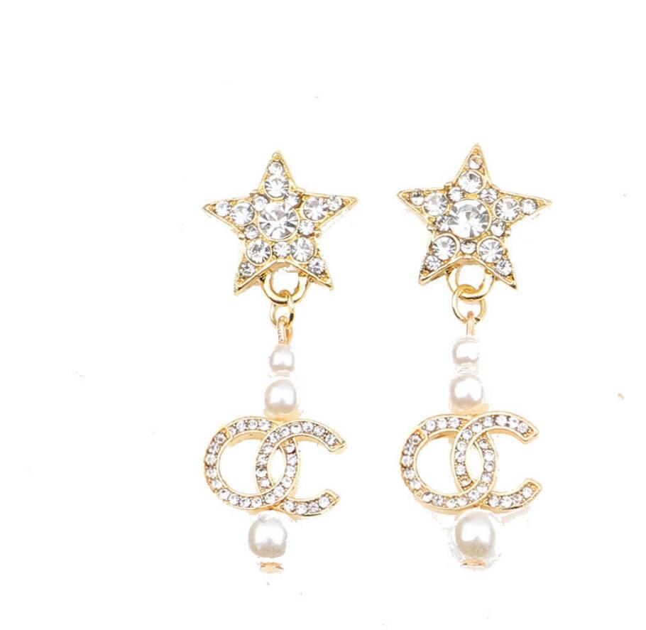 

Brand Designer Double Letter Steel Seal Stud Earrings High-end 18K Gold Plated Geometric Round Earring Inlay Diamond Pearl Earloop for Womens Wedding Jewelry Gift