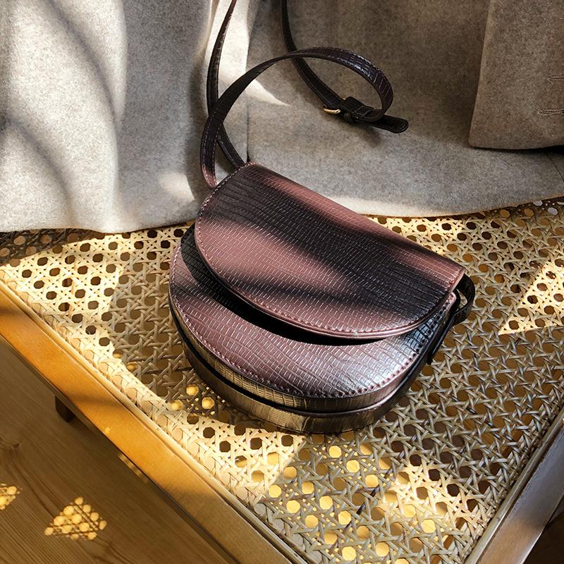 

Cross Body Vintage Lizard Grain Leather Shoulder Crossbody Bags For Women Quality Handbag Lady Purses Small Messenger Semicircle, Black