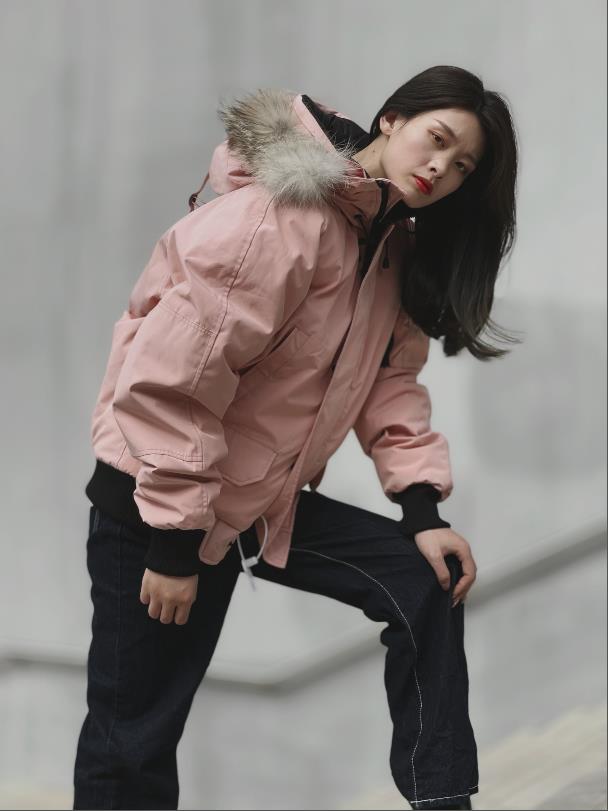 

Fashion Women's Bomber Jackets Fur Collar Hooded Down Coat Designer Parkas Women Winter Warm Jacket High Quality Outwear, Pink