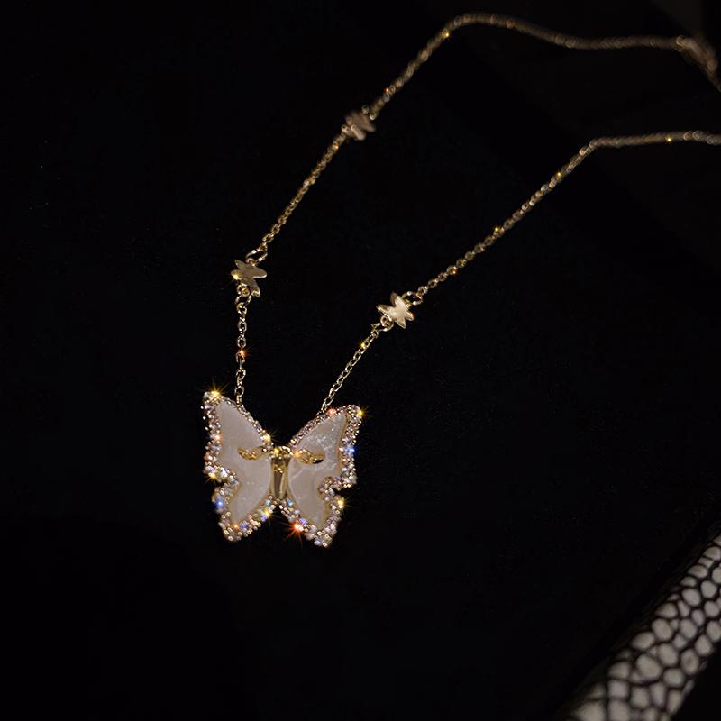 

Chokers Fashion Necklace Female Summer Butterfly Chain Designer Luxury Drop Short