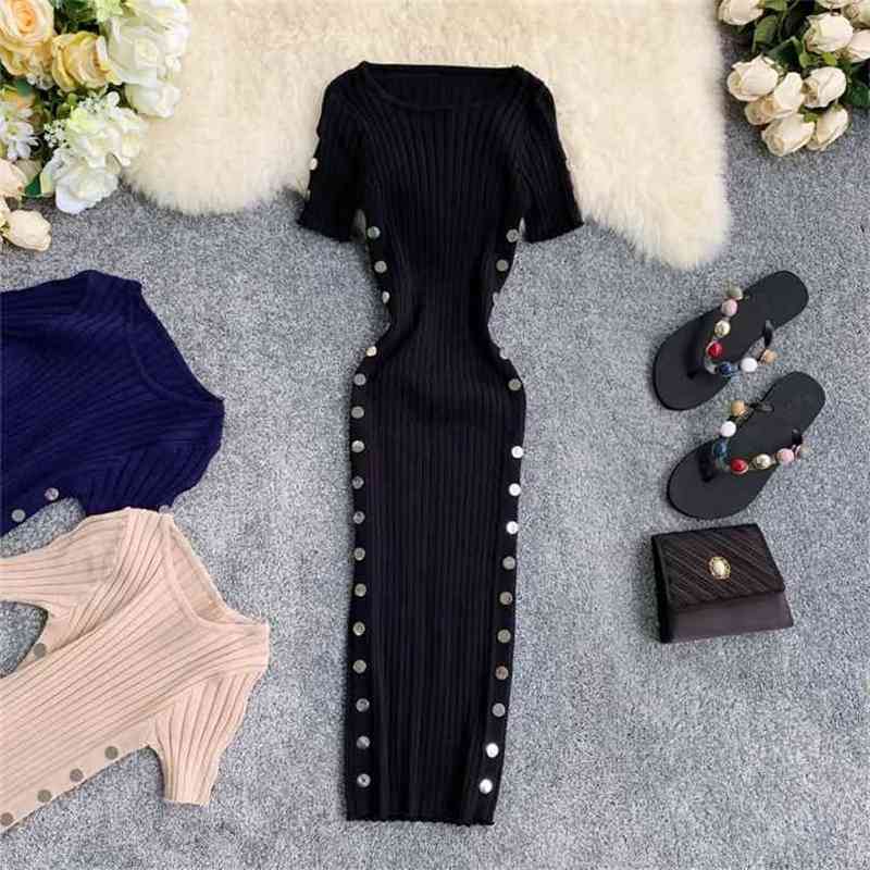 

Women Summer Knitted Dress Vestidos Short Sleeve O-neck Vintage Rivet Bodycon Dresses Ladies Slim Club Party Robe 210525