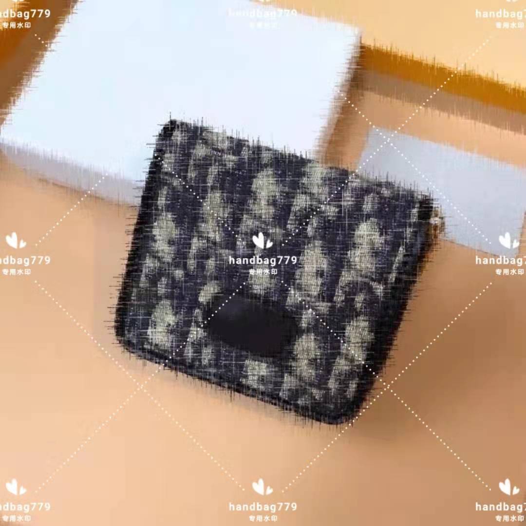 

Fashion Casual Unisex Mini Wallets Letters pattern Leather large capacity multifunctional small wallet Short Square Credit Card, Red;black