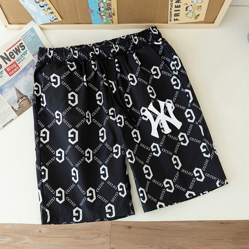 

fashion shorts summer fast drying beach pants men's loose casual large size 5-inch lovers', White;black