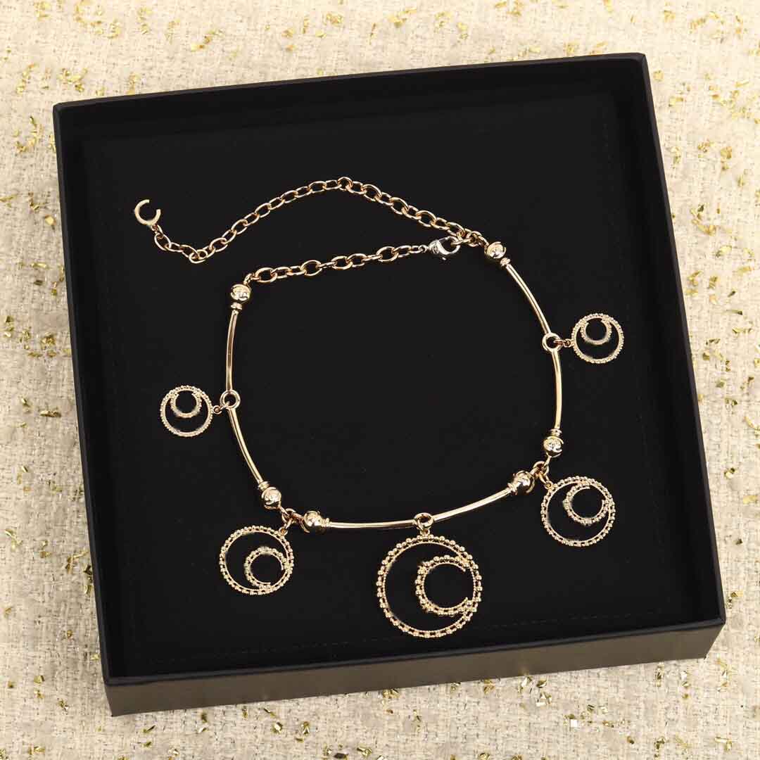 

2022 Top quality charm pendant with 5 pcs round shape in 18k gold plated for women wedding jewelry gift have box stamp PS7287