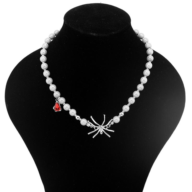 

Chokers Luminous Pearl Bead Necklace Alloy Jewelry Spider Charm Pendant Necklaces For Women Girl Accessories Red Rhinestone Punk Choker