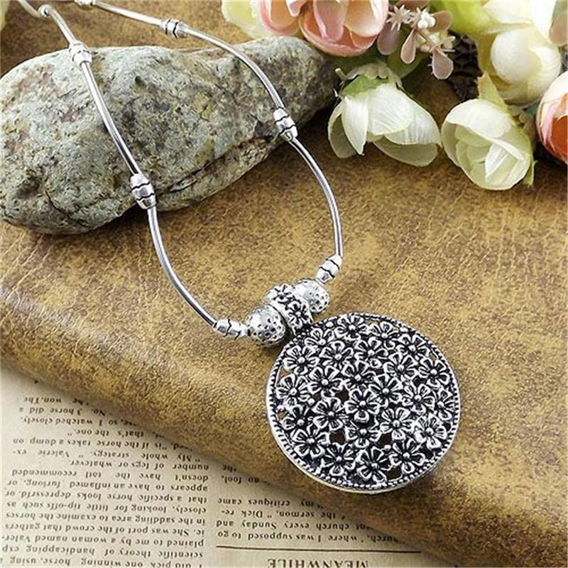 

Fashion Flower Covered Disc Pendants Round Beads Chain Long Mens Womens Silver Color Necklace Jewelry Gift Chains