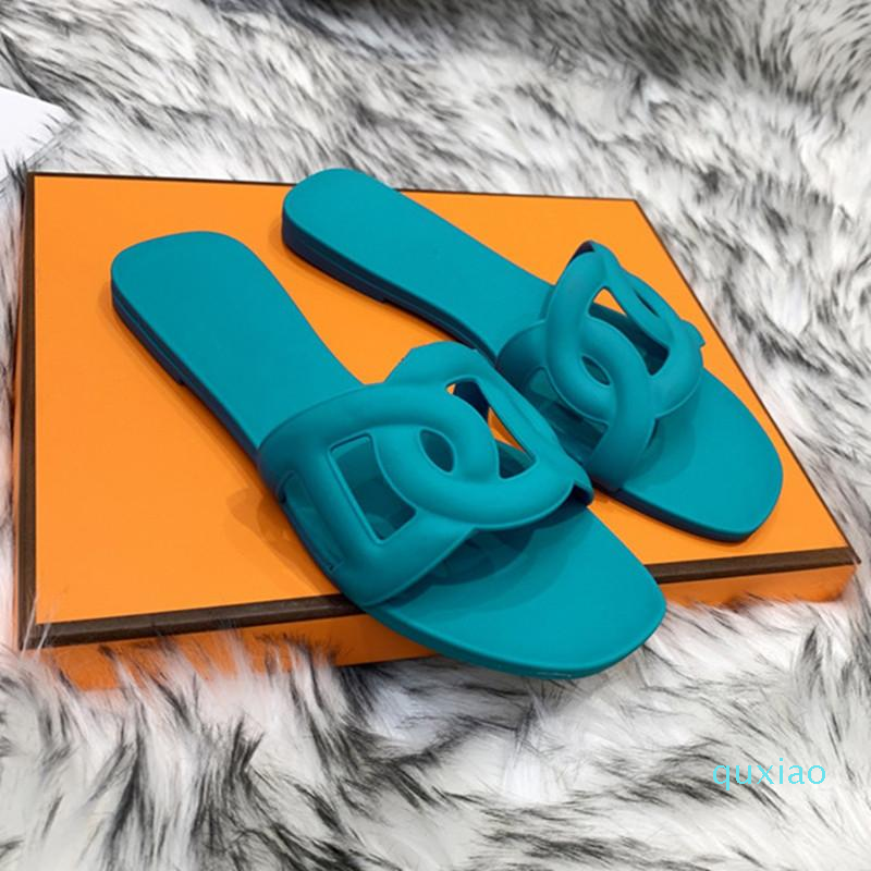 

Luxury brand designer classic fashion hollow flat slippers pig nose slippers women's casual sandals in a variety of colors available in size, Red