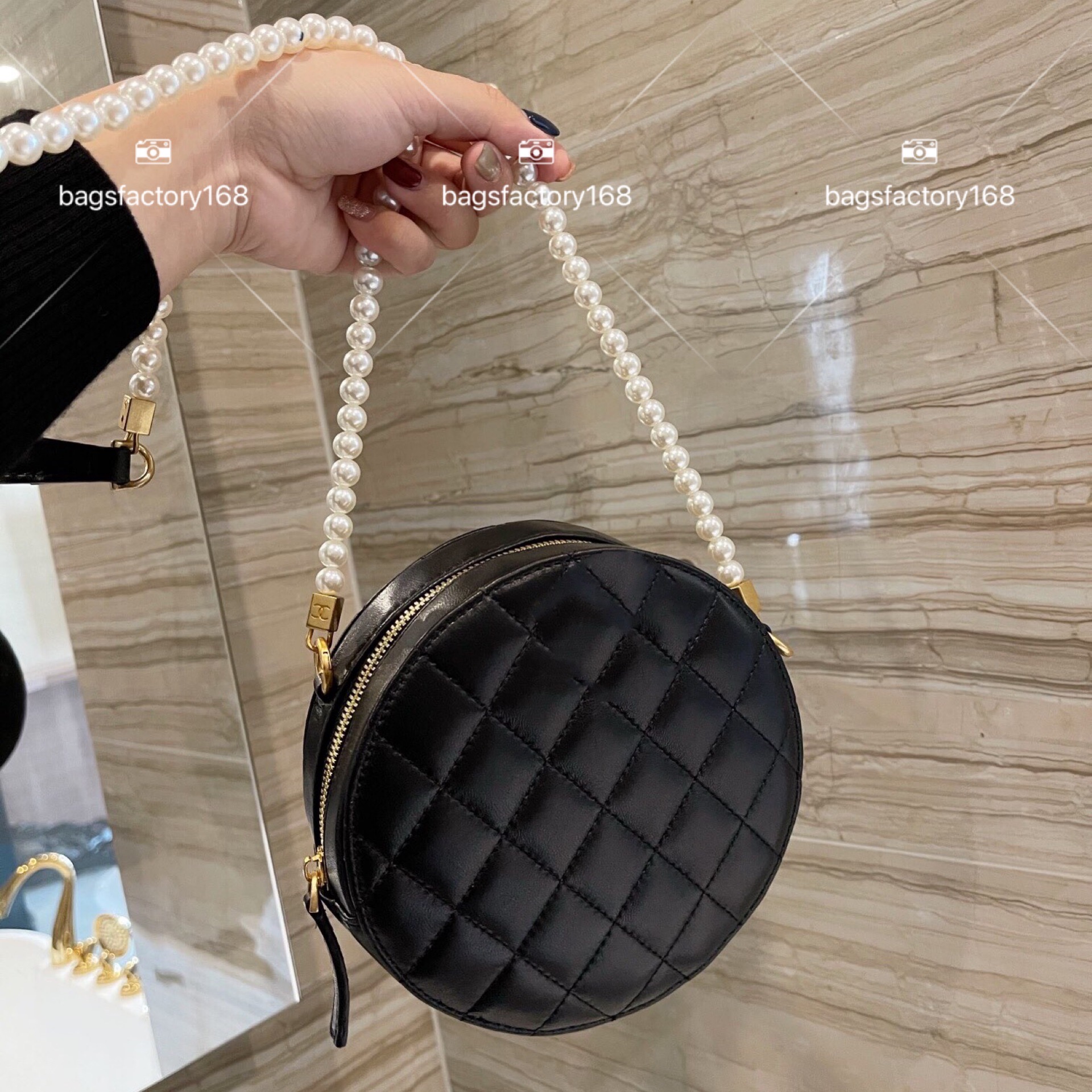 

2021 Luxury Design Pearl Round Cake Bag Chains Gilt LOGO Rhomboid Bags Party Decoration Socialite package And Lovely Clutch Wallet Multi-col