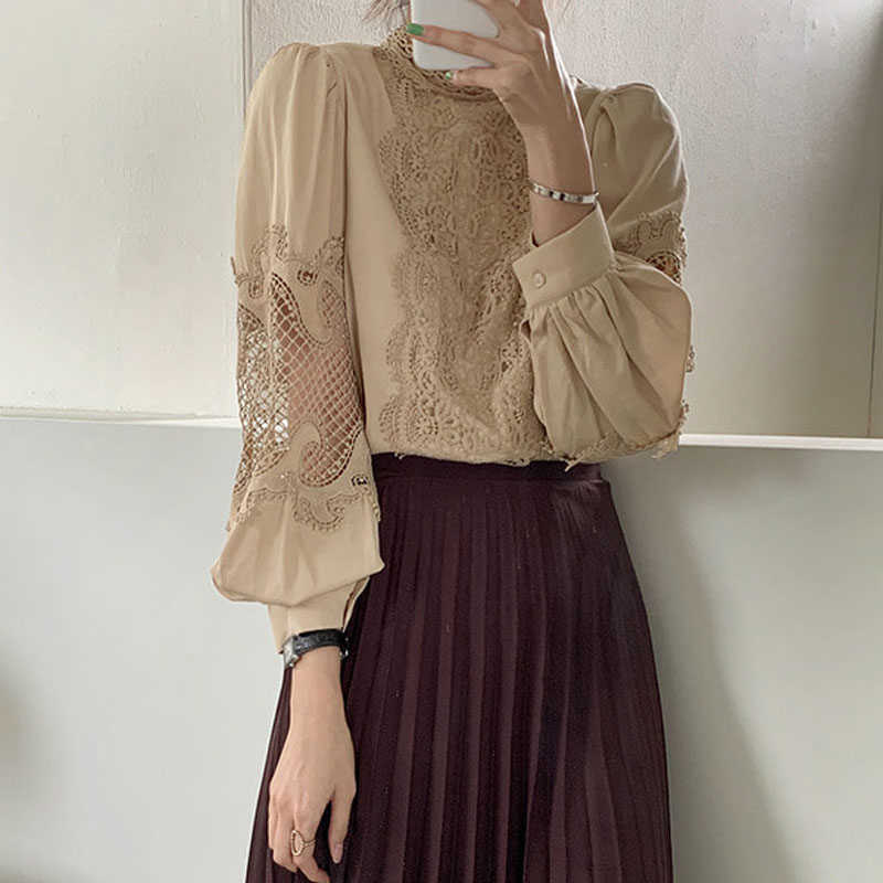 

Loose Lace Women White Shirts Sweet Hollow Out Lantern Sleeve Vintage Blouse Women Stand Collar Blouses Solid Apricot 12620 210527, Khaki
