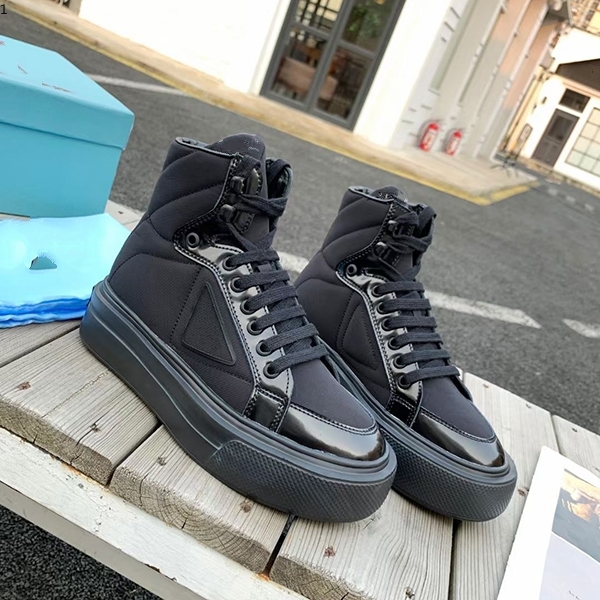 

2021 Spring latest leather high top sports fashion men's casual driving shoes black white Italian imported 1.1 Leather Men's shoes kjp002