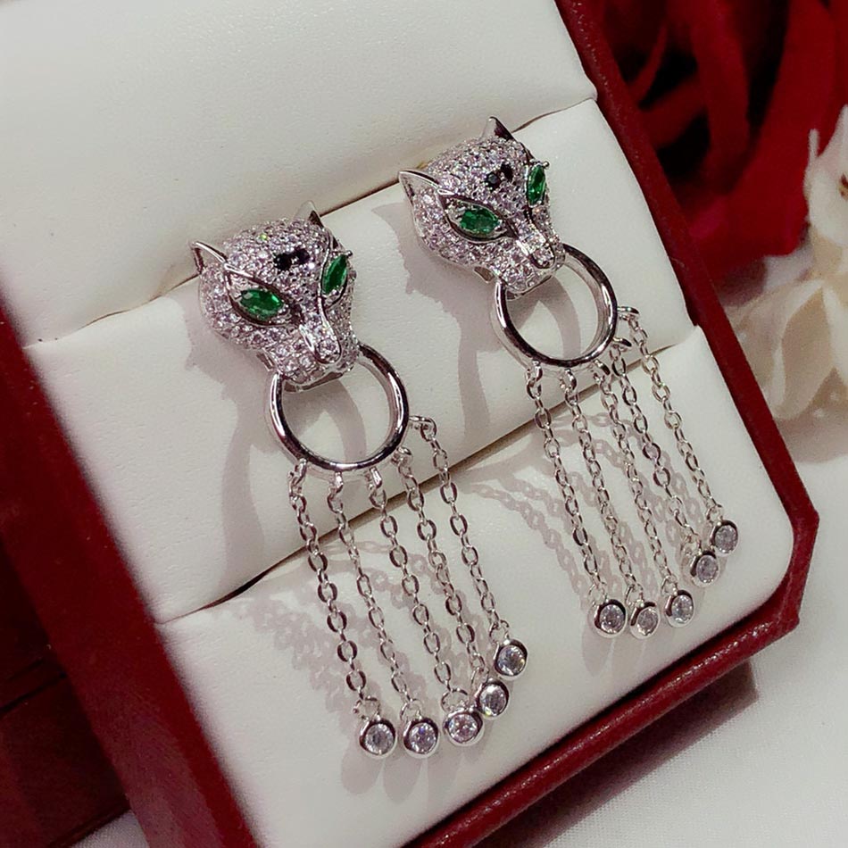 

Jewelry Earrings Dangle & Chandelier Leopard shape Emerald 128437