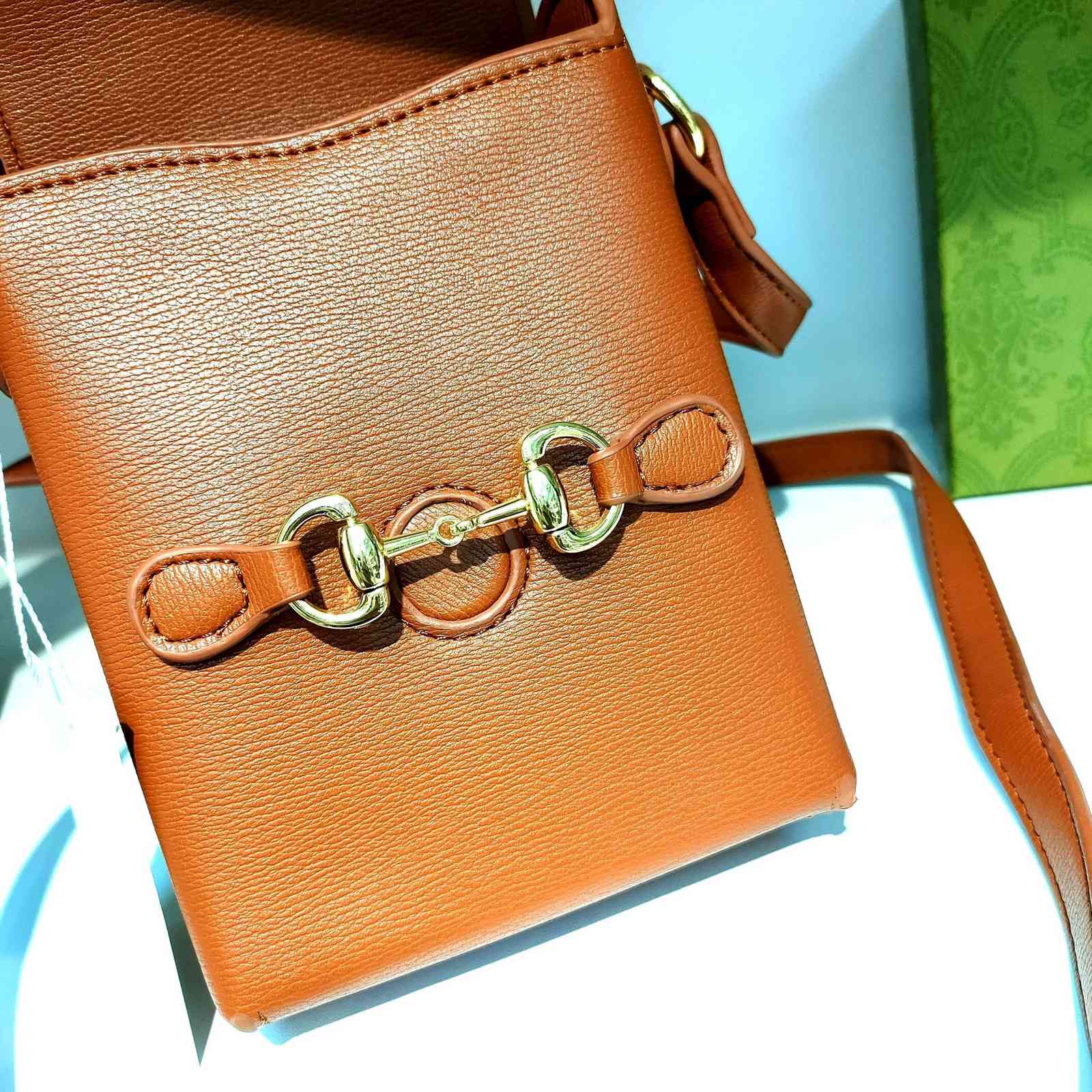 

horse clasp mobile phone bag large capacity cigarette case coin purse wallet high texture cosmetic simple sound shoulder belt box handbags