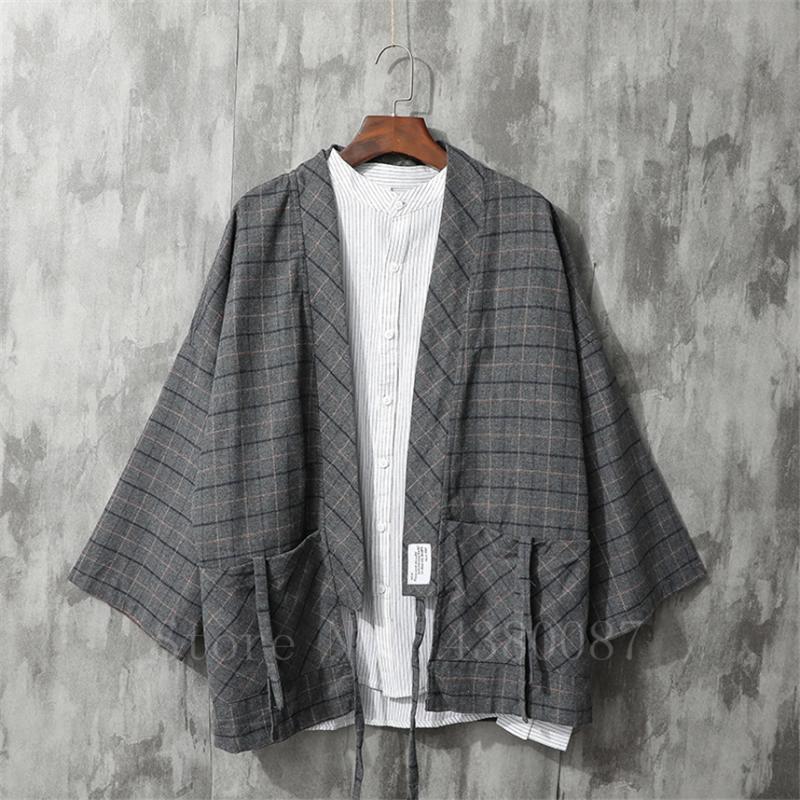 

Men's Kimono Japanese Traditional Style Coat Cardigan Casual Loose Haori Retro Plaid Samurai Jacket Asian Clothing Yukata Ethnic
