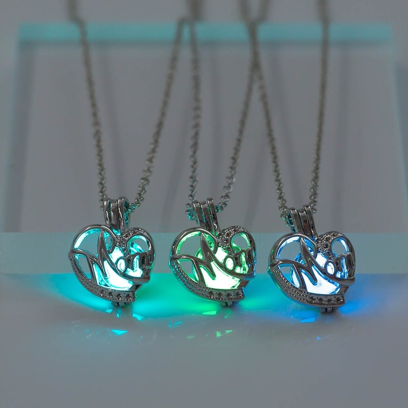 

Luminous Glow in the dark Heart mom Necklace Blue Green fluorescence locket necklaces cage pendant for women girls fashion jewelry will and sandy, Silver