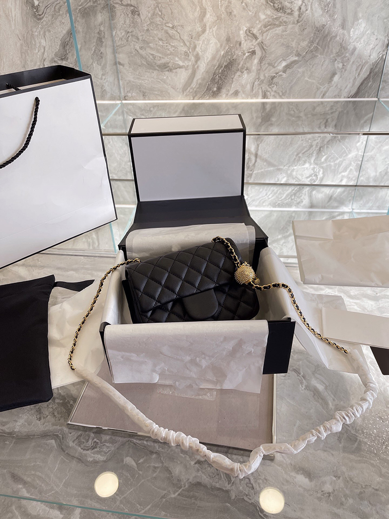 

5A+ patent leather handbag 2021 hand bags imitation brands luxury desings women wallet gold chain crossbody purse classic fashion lambs skin