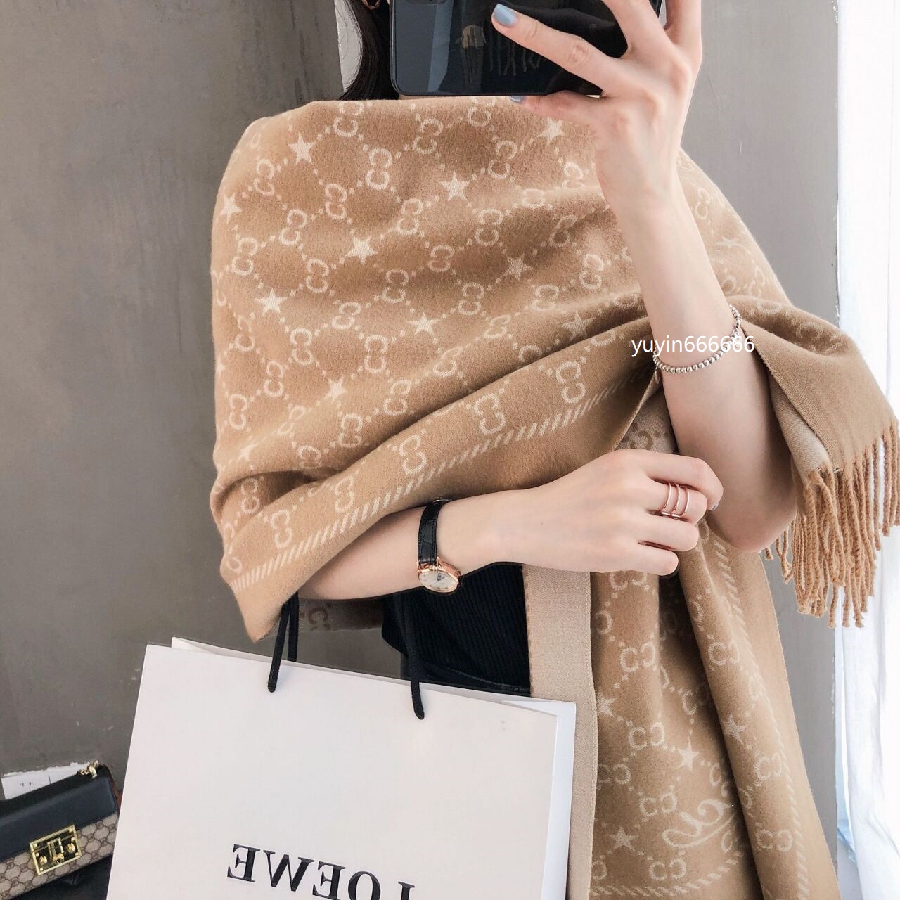 Écharpe de cachemire longue de haute qualité imprimée pour l'automne féminin et l'hiver Foulard chaleureux 180 * 70