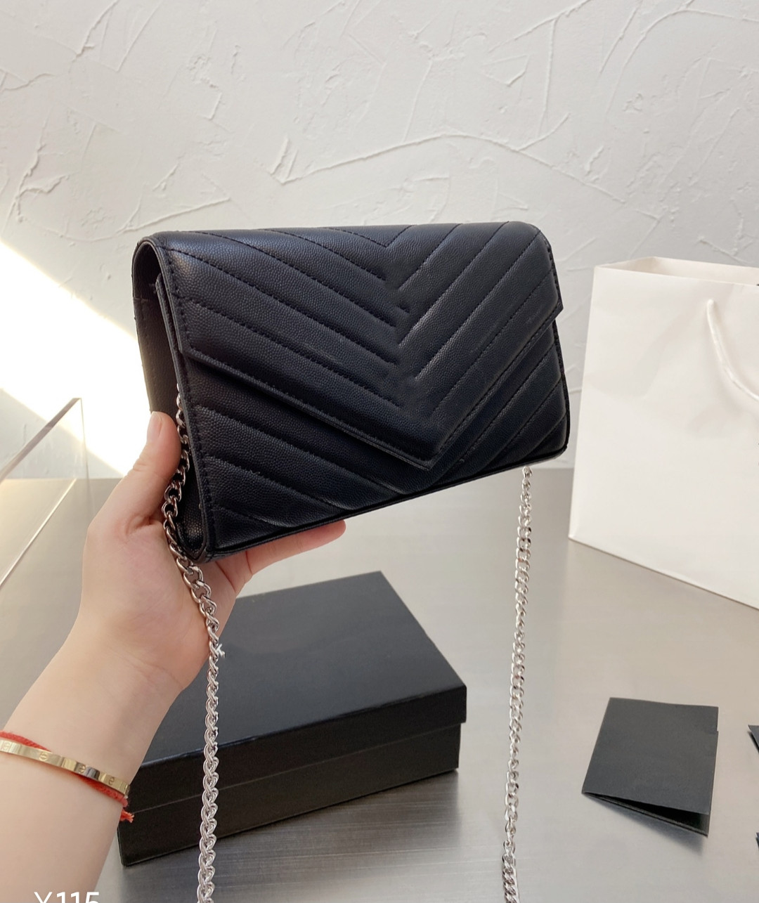 

Genuine Leather Handbag Comes With Box Chain Bag Women luxurys Fashion Designers Bags Female clutch Classic High Quality Girl Handbags, Red