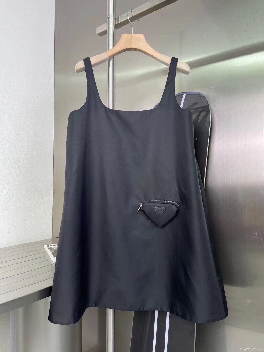 

Black Casual Dress With Pockets Losse Female Sheath Club Dresses For Braces Skirt Women Short Summer Mini Sleeveless, Extra shipping cost