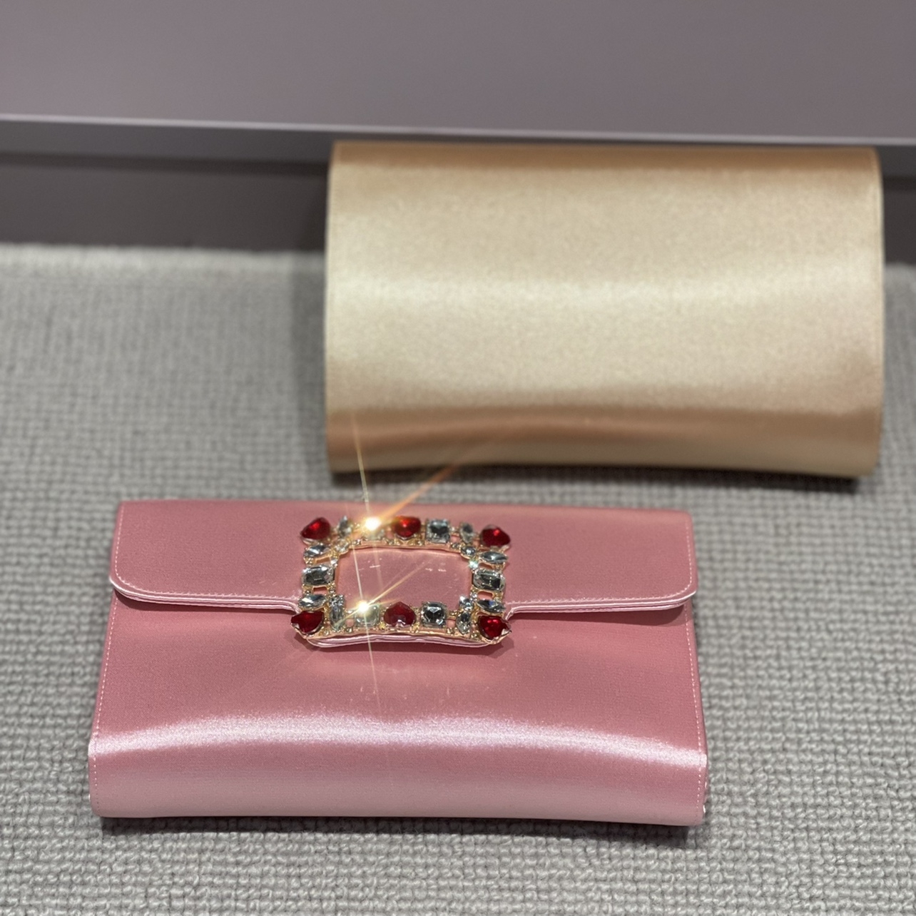 

The new silk and satin casual lady's handbag RV exquisite diamond-set mini evening bag square buckle clamshell cross chain single shoulder bag, Customize