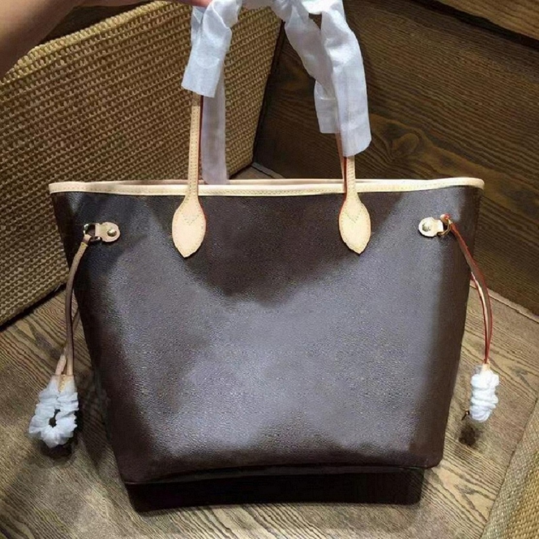 

Top quality Luxury designer bag totes Brown letter flower Coffee lattice handbag purses leather handbags shoulder shopping bags free ship, Box