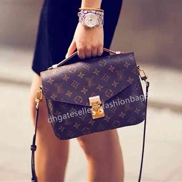 

100% Quality LV LOUIS Bag VITTON Splicing High Capacity Shopping Bag Classic Shoulder Bags Clutch Handbags Leather Cross, Red;black