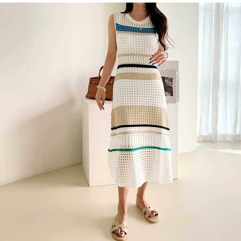 

ZAWFL Summer Fashion Hollow Out Knitted Dresses Women Sleeveless Striped Patchwork Sweater Mermaid Dress Vintage 210525, Picture color