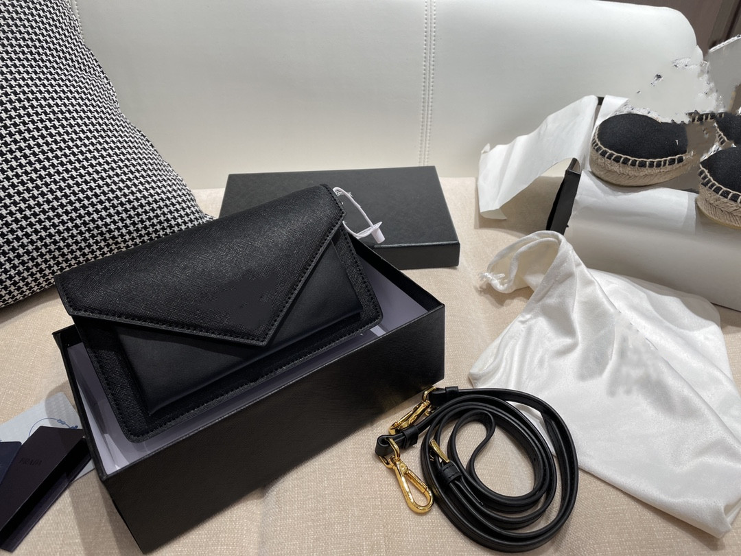 

Zipper purse organ compartment classic inside pocket cash and multiple card slots very practical The envelope bag yan, This specifications don't shipment