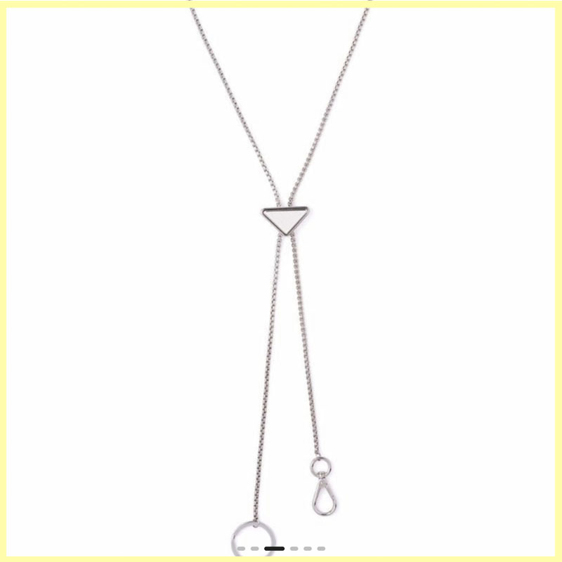 

Mens Womens Designer Necklace Fashion Triangle Silver Necklaces Sweater Chain Pendant Neckwear For Women Luxury Jewelry Key Chain Box Nice