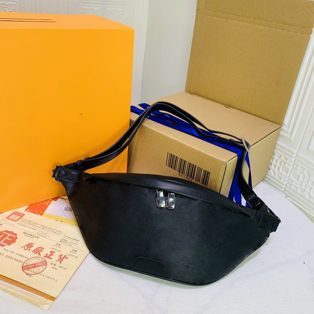 

2021 Discovery Bum Bag Waist M44336 Eclipse Size:37 x 30 6 V-150