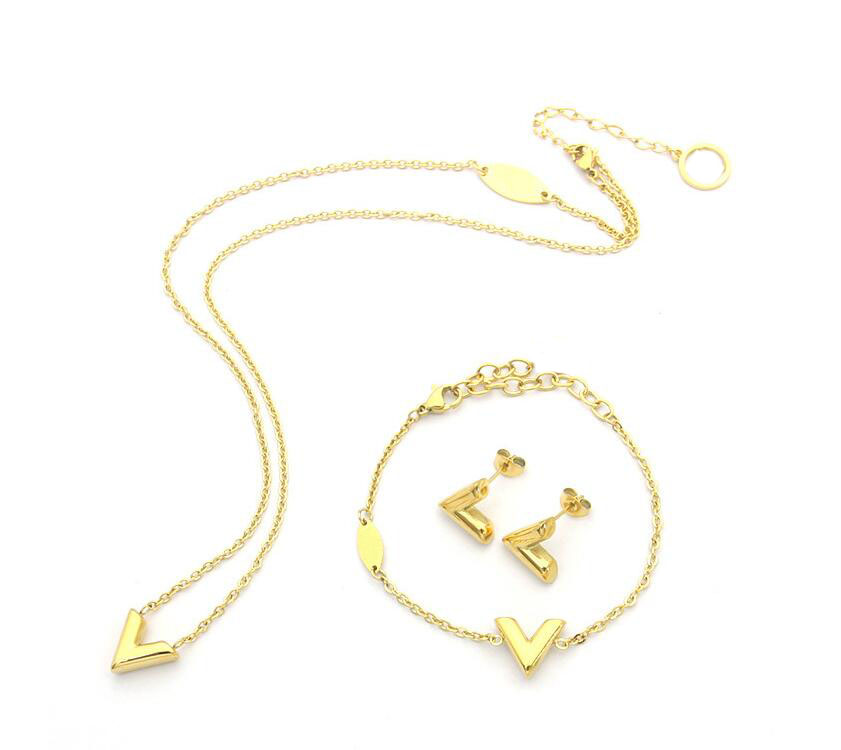 

NEW Fashion Gold Silver letter Pendant Necklaces for women party wedding lovers gift jewelry engagement