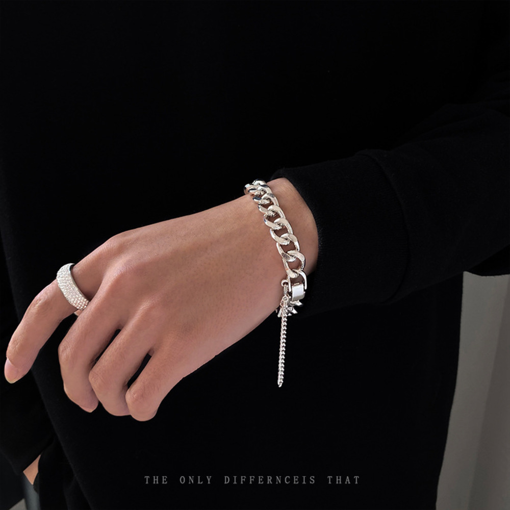 

,bracelet Hip hop tassel Bracelet titanium steel men's and women's fashion simple versatile personality niche design net red thick, Golden;silver